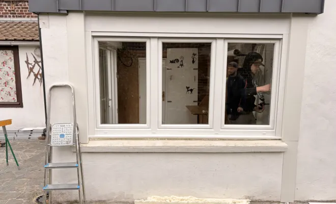 Remplacement menuiserie pvc et habillage raccord extérieur 